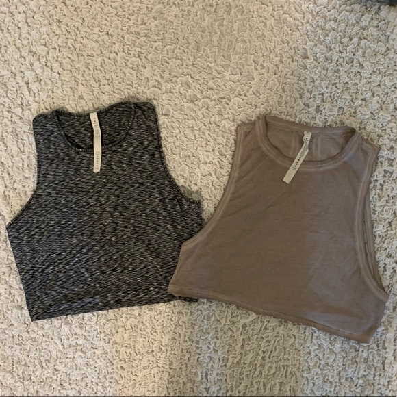 Two Lululemon cropped tank tops - Picture 4 of 4